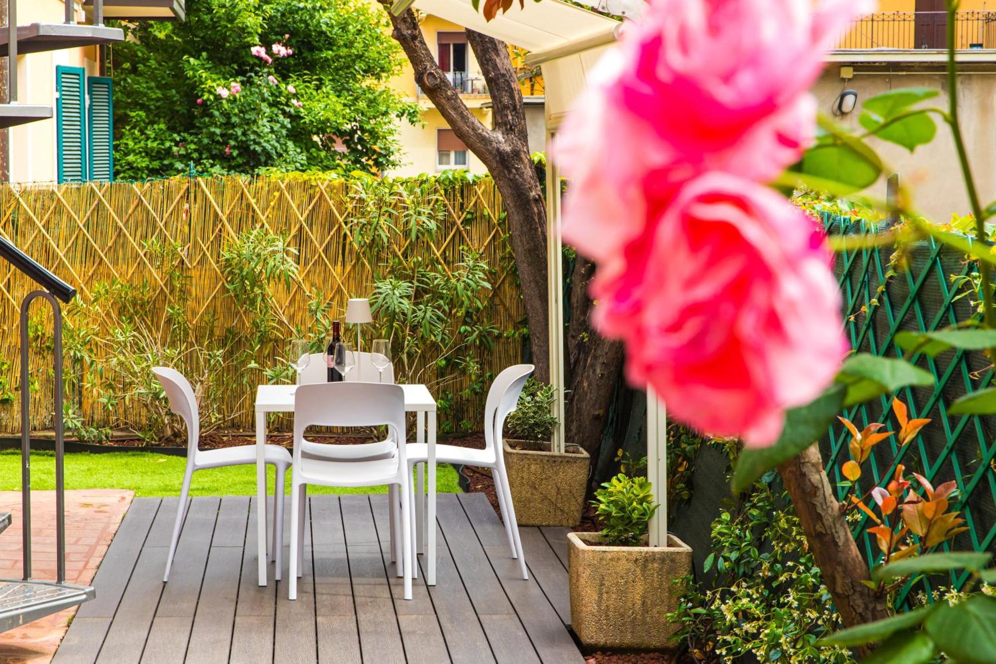 Urban Cottage Free Parking - Private Garden Bologna Exterior foto